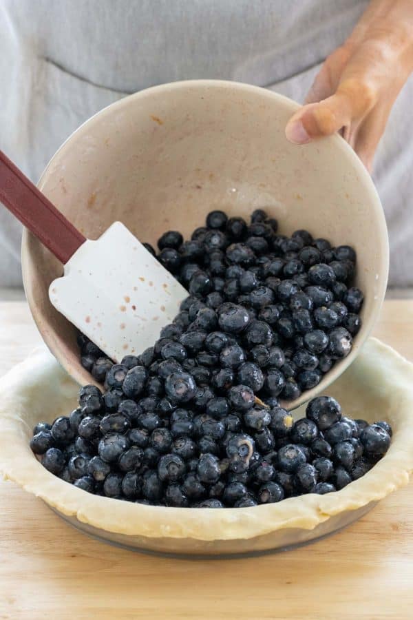 Preparing pie filling